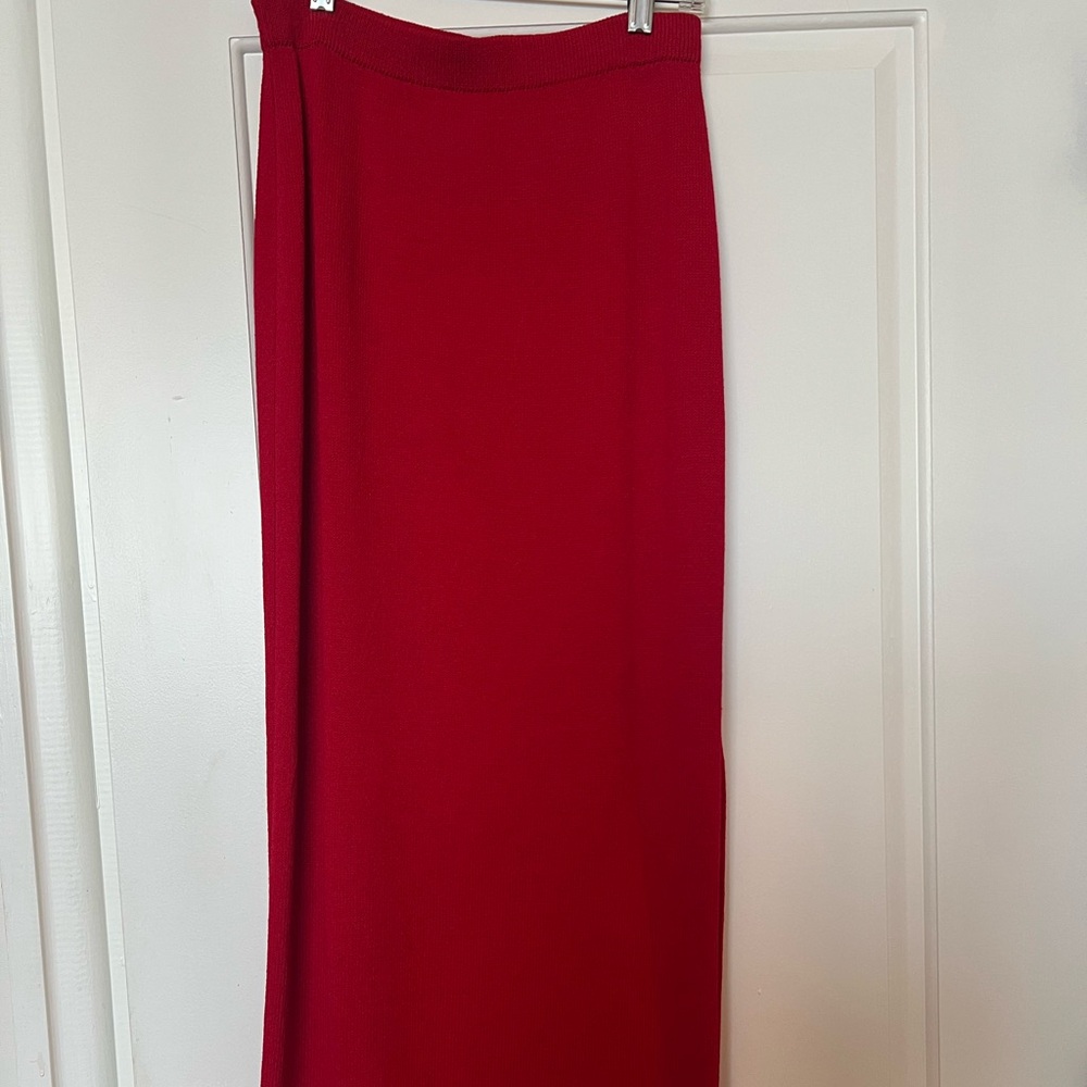 St. John Evening by Marie Gray Red Knit Skirt – Size 4